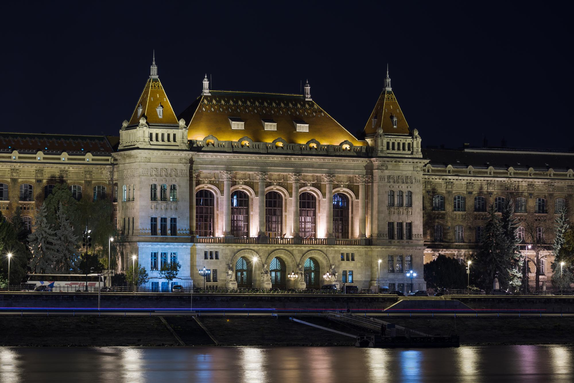 Study Computer Sciences in Hungary